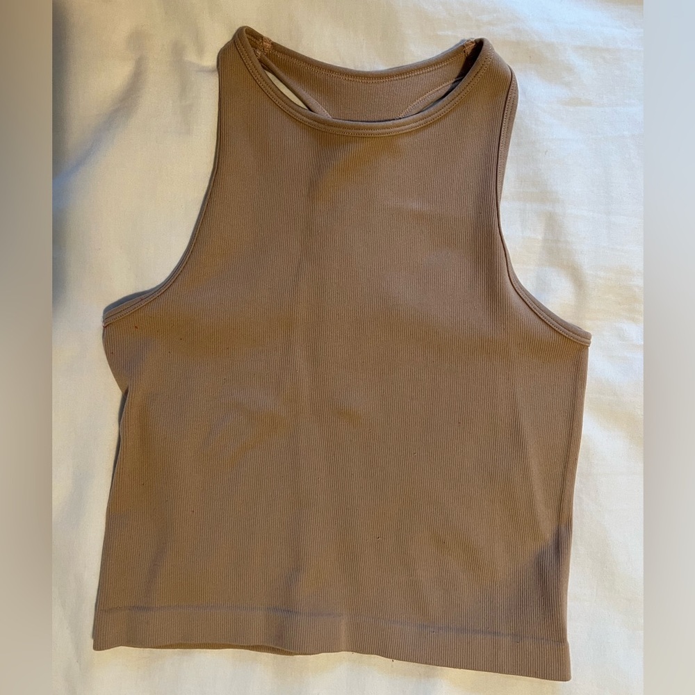 Light pink tank top.